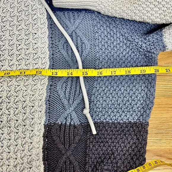 L.L. Bean Women's Signature Funnelneck Fisherman Knit Sweater Small - Picture 6 of 7